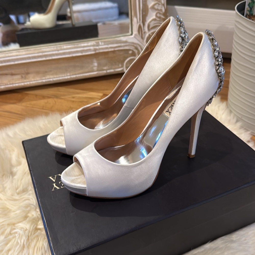 Badgley Mischka Kiara embellished shoes